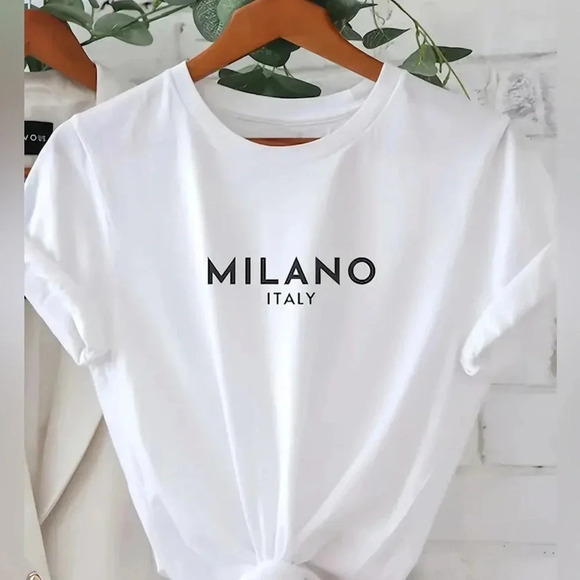 Tops - NEW Milano Italy T-Shirt size large
